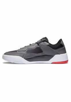 DC Shoes METRIC - Trainers - Grey Black Red