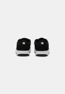 DC Shoes STRIKER - Trainers - Black/white 4 DC Shoes STRIKER - Trainers - Black/white -DC Shoes shop 23d951ab039a4324b2267c186d339ca0