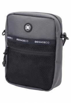 DC Shoes STARCHER - Across Body Bag - Dark Shadow 4 DC Shoes STARCHER - Across Body Bag - Dark Shadow -DC Shoes shop 263cb75b4bc94ecc9389683f4e88eae1