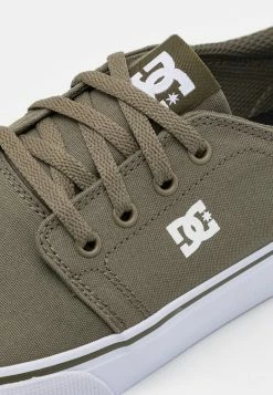 DC Shoes TRASE TX - Trainers - Olive/white -DC Shoes shop 4e71a4211afd46daa42bd4706f54c2a8