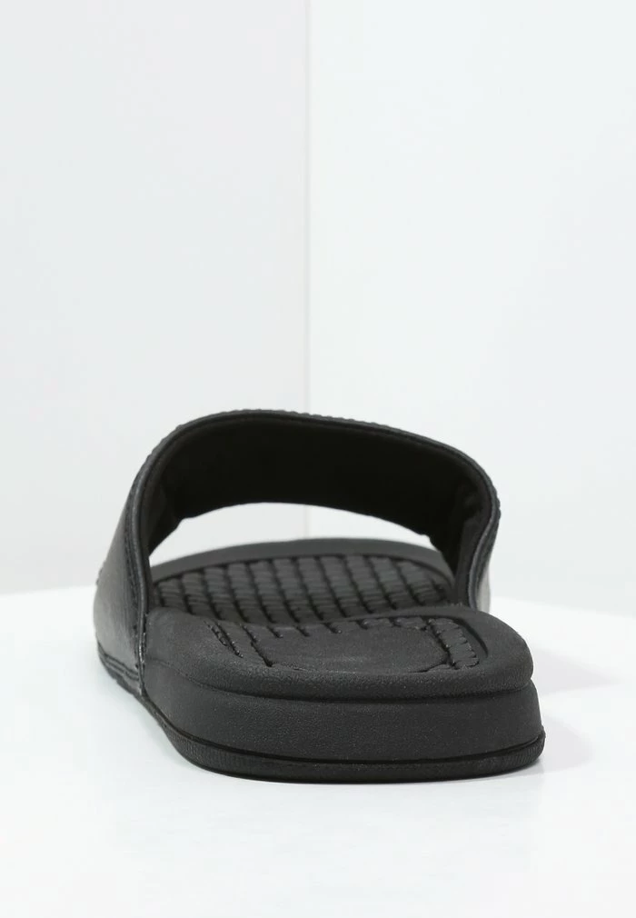 Pool slides - black DC Shoes Pool Slides - Black -DC Shoes shop 4ec1338b327448b1aab8fe94a29f83ad