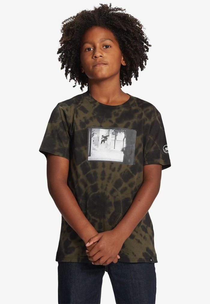 BLABAC ALEXIS - Print T-shirt - black ivy green spiral tie d DC Shoes BLABAC ALEXIS - Print T-shirt - Black Ivy Green Spiral Tie D -DC Shoes shop 55f18e6ee1b14840a926495ed0773688