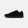 DC Shoes STRIKER - Trainers - Black