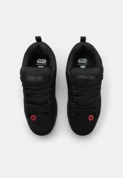 DC Shoes COURT GRAFFIK UNISEX - Skate Shoes - Black/grey/red -DC Shoes shop 8910d1362c8c4203866288bcae5bb4c3