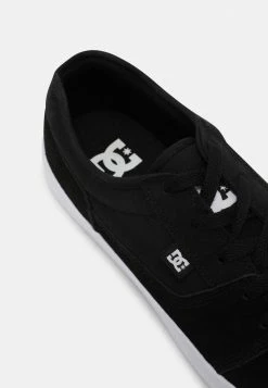 DC Shoes TONIK UNISEX - Trainers - Black/white -DC Shoes shop 8f48b7f6be1b4c61ab2b3b151e10d65b