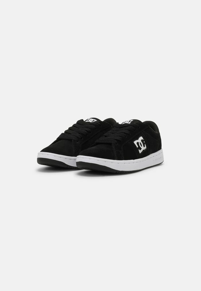 STRIKER - Trainers - black/white DC Shoes STRIKER - Trainers - Black/white -DC Shoes shop 91a467e1005b46c78c72bbc955fae24f