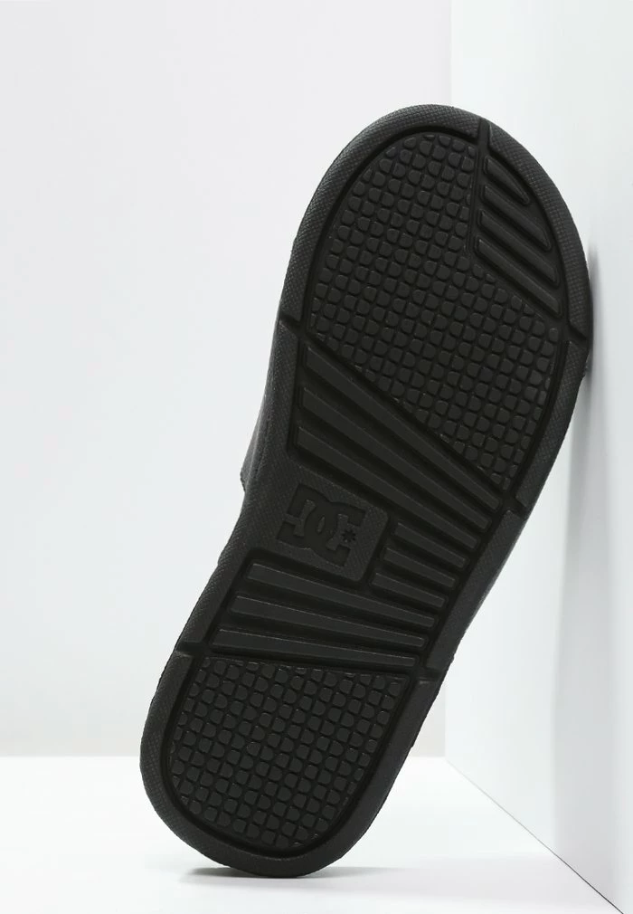 Pool slides - black DC Shoes Pool Slides - Black -DC Shoes shop a3d3493530d341049926d755f2539c0d