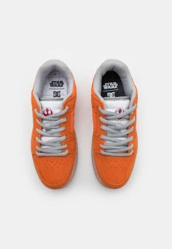 DC Shoes STAR WARS MANTECA 4 - Trainers - Orange -DC Shoes shop a3e89f571ffb48538ea9df1b42dc4138