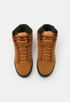 DC Shoes PURE UNISEX - Skate Shoes - Wheat/black -DC Shoes shop c1366d1d006246749abf8f1c772e7328