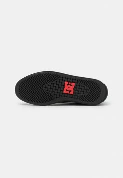 DC Shoes SW MANUAL UNISEX - Trainers - Black/grey/red -DC Shoes shop c7d147bdd30e4be6bb478852358c9aec