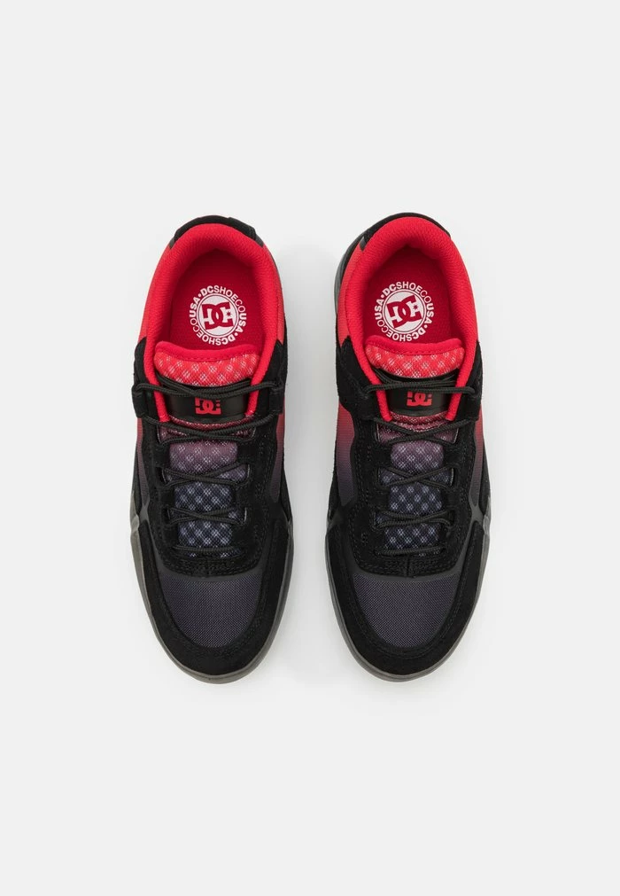 METRIC - Trainers - black/red DC Shoes METRIC - Trainers - Black/red -DC Shoes shop cdde18289f75436990a564f5901dad41