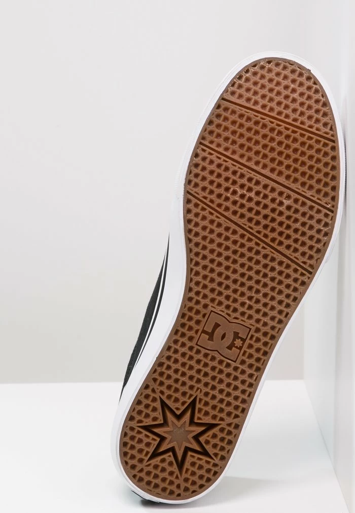 TRASE - Skate shoes - black/white DC Shoes TRASE - Skate Shoes - Black/white -DC Shoes shop d27083bbb4594082b4e5ccf12583ae27