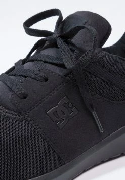 DC Shoes HEATHROW - Trainers - Black -DC Shoes shop e82a6332b43b49fab71121474c67039b